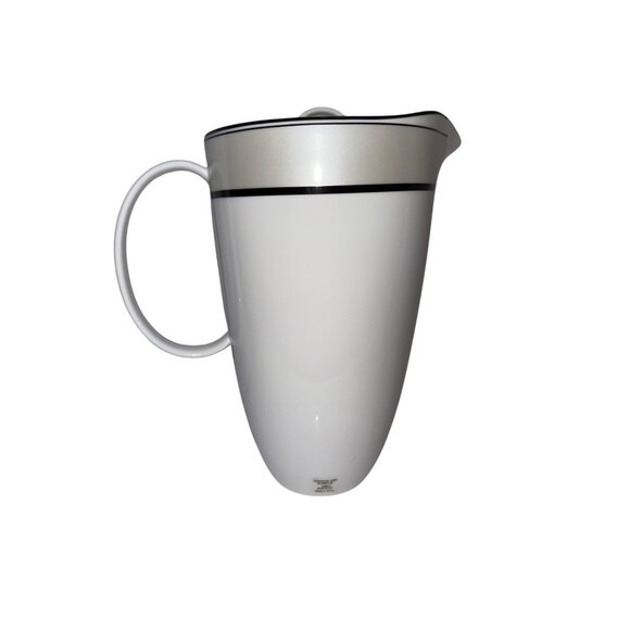 Lenox Viola Simply Fine Pour It On Pitcher with Locking Lid Bone China White NIB - Picture 6 of 9